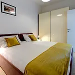 Katarina 2nd Floor