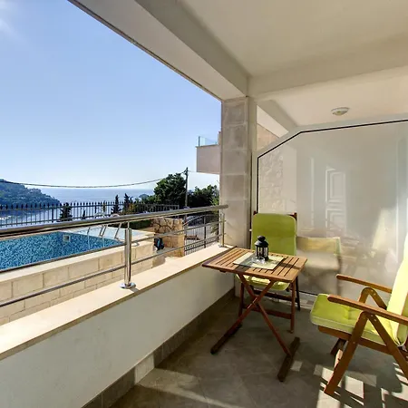 Katarina 2nd Floor *