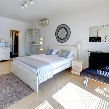 Katarina Apartment *